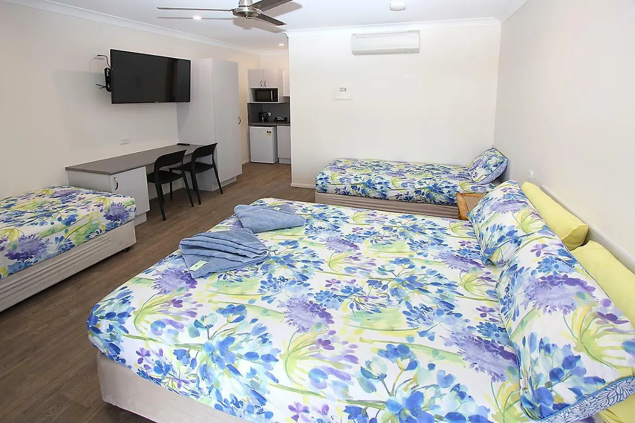 Reef Gardens Motel Proserpine Australia