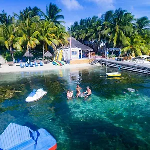 https://el-milagro-beach-hotel-and-marina.quintano-roohotels.com